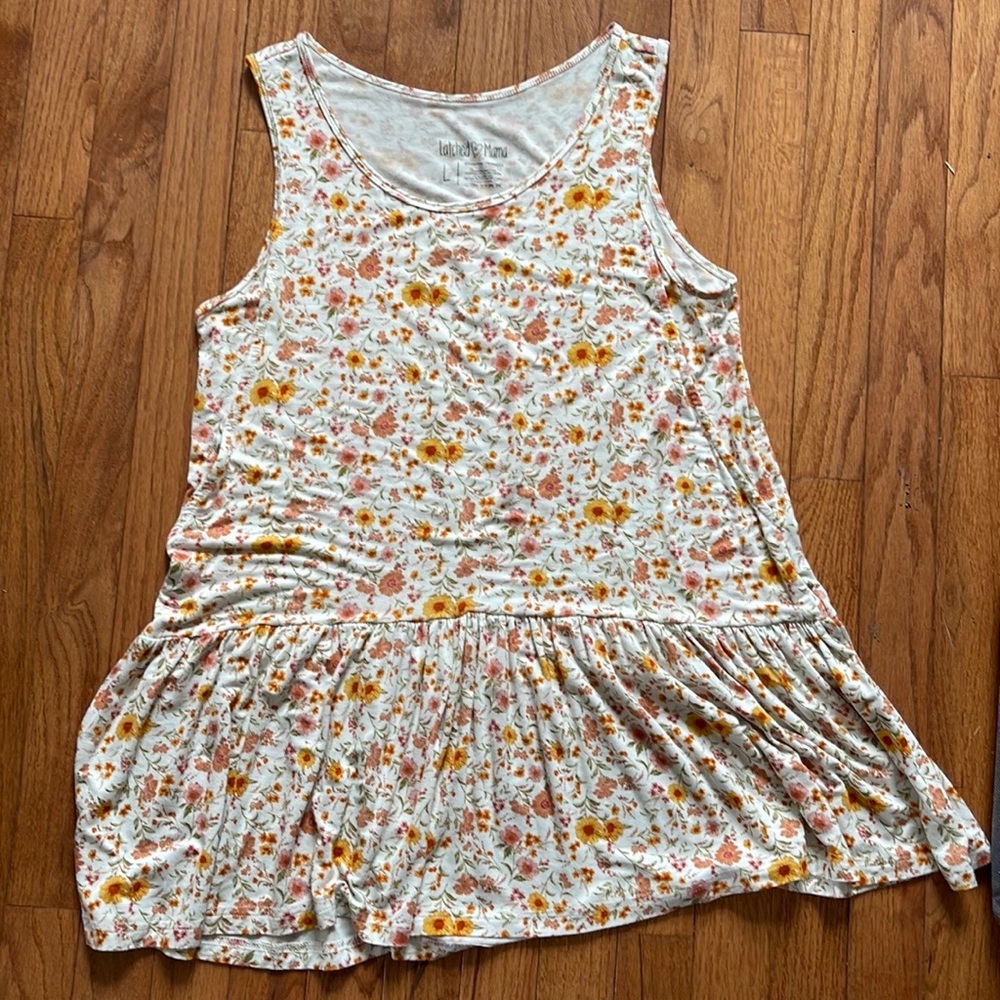 Latched Mama nursing top